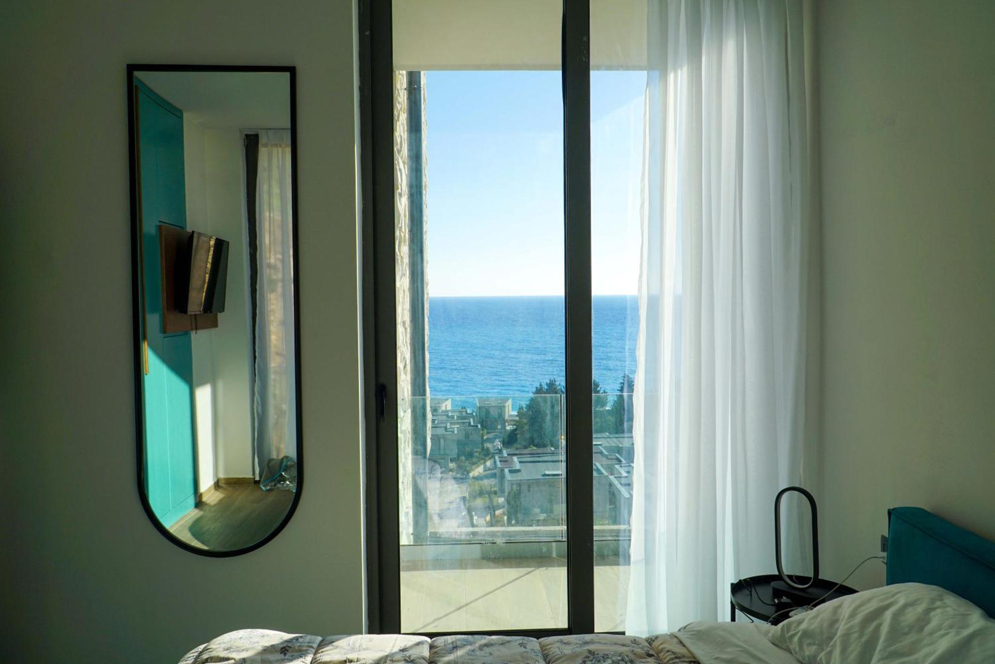 Luxury Sea View With Private Just A Few Steps From The Center